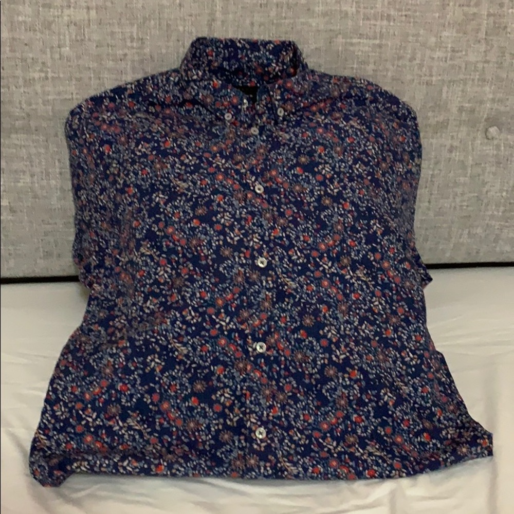👕 Unworn Zara short sleeve button down shirt